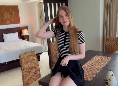 Người đàn ông đi lẻ tìm cách chén lễ tân homestay