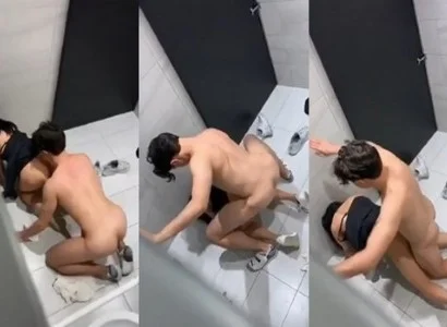 Cặp đang quan hệ bị ghi hình lúc quan hệ trong nhà vệ sinh